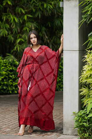 Kiaayo 'Hazel' Designer Bandhani Pure Gajji Silk Kaftan